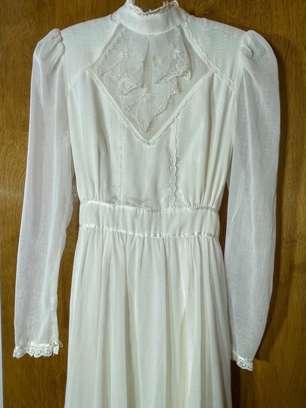 VTG 70s Wedding Dress Victorian Prairie Cream Veil Handmade See Measurements